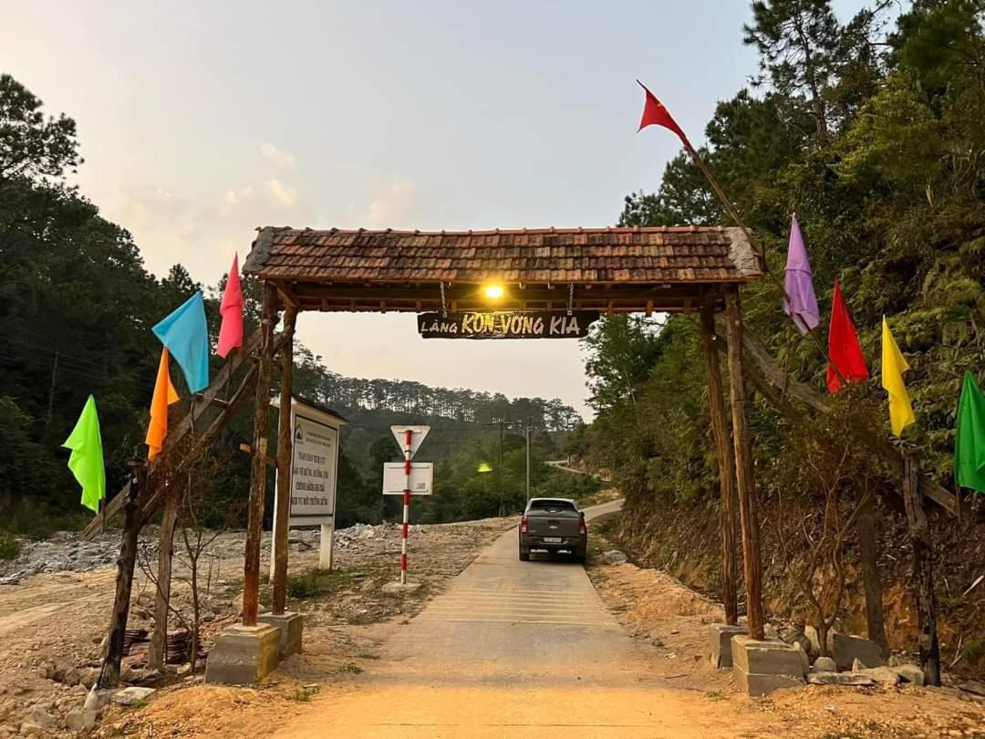 Homestay Niem T'Ri Mang Pen Kon Von Kla Exterior foto